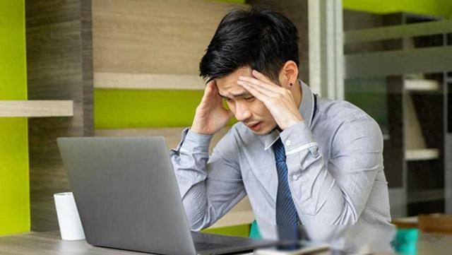 50多岁就被免去领导职务，不能提前二线不能躺平，什么感觉？