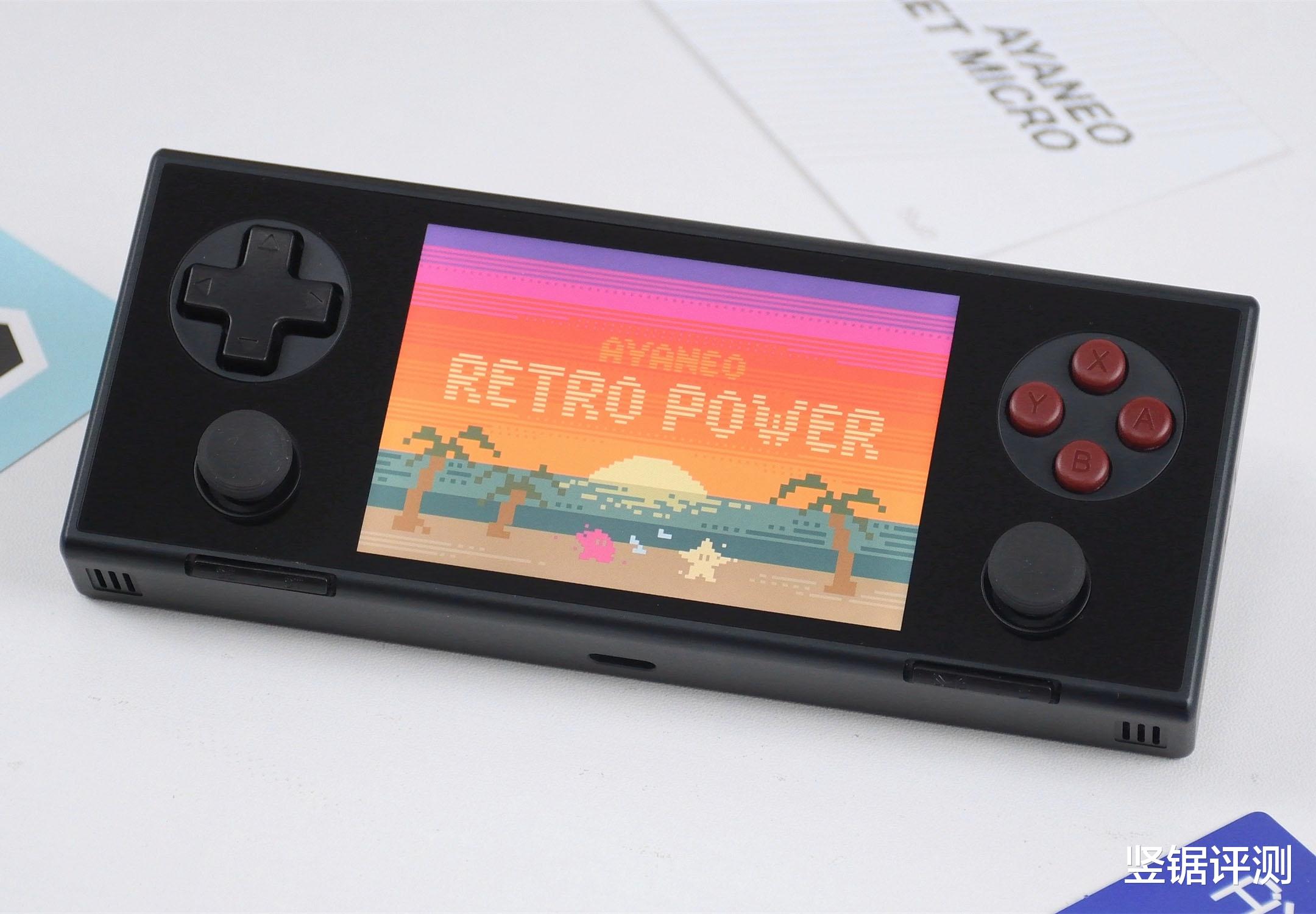 国产“3.5英寸屏”小尺寸游戏掌机:AYANEO Pocket MICRO简评
