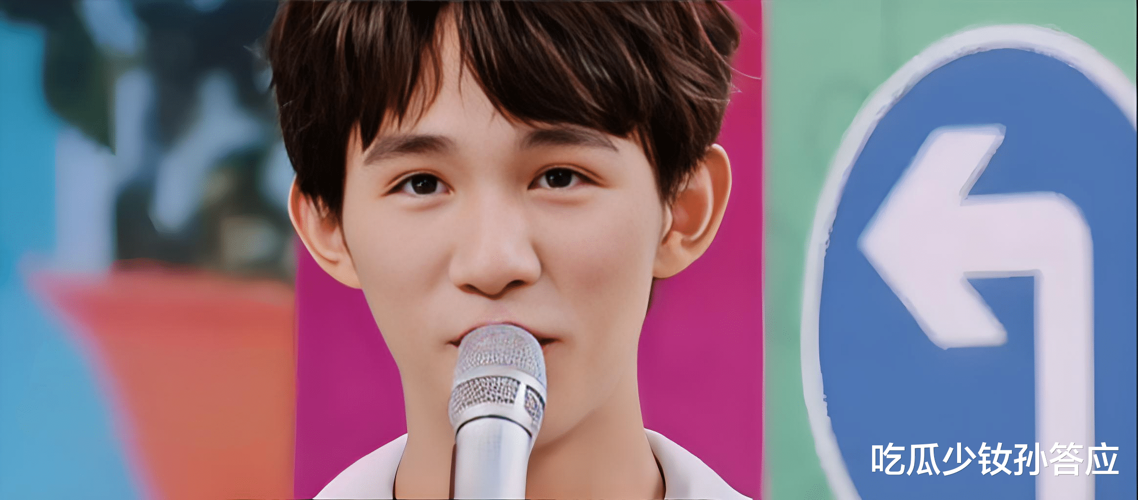 自毁前途？荣梓杉想不开割双眼皮，网友直言：还我妈生朱朝阳！