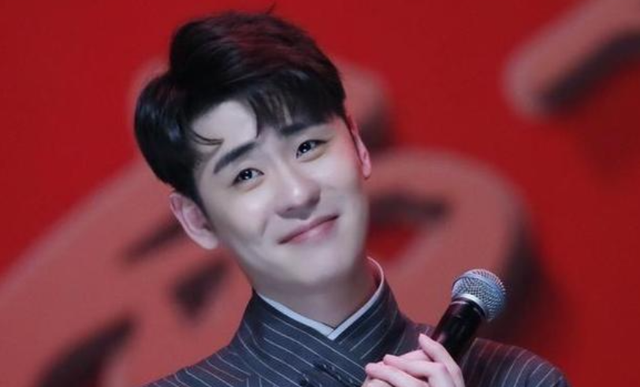 张云雷再度接受媒体采访,自称自己早已去掉了德云社演员标签