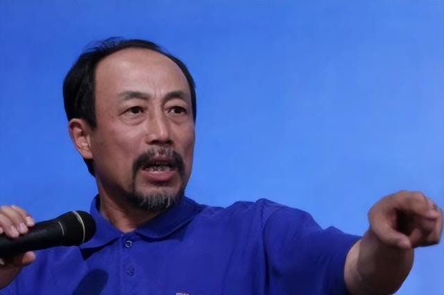 毁三观！孙海英再现不当言论，句句不留后路，一点不顾国内的继子