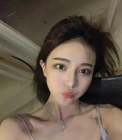 连王思聪都佩服的“高端女玩家”,撒谎成性,重金整容脚踏5船!