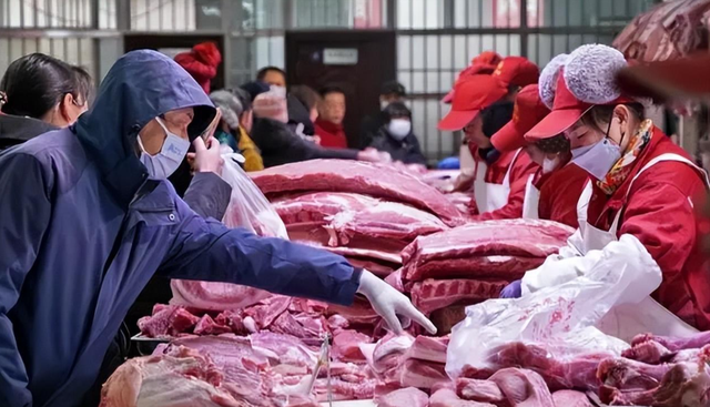 “硼砂猪肉”已泛滥？买猪肉时，牢记3不买，肉贩子都不敢糊弄你