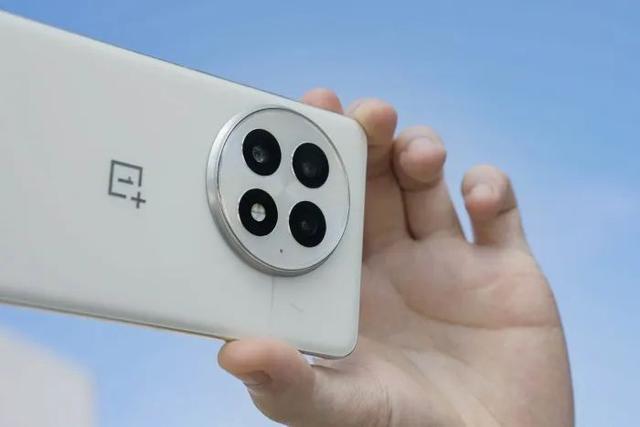 满血性能旗舰来袭,这款骁龙8至尊版新机不来看看?