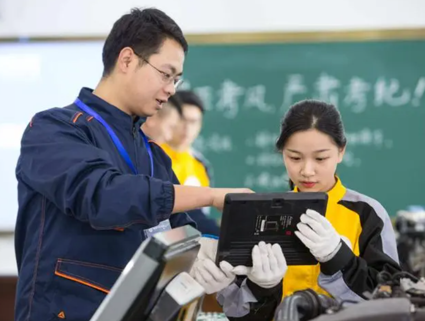 “筛选掉的,是不会撒谎的人”,考生讲述入职经历,潜规则在自己