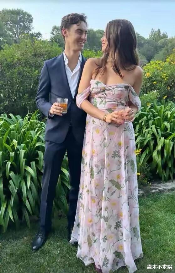 93岁默多克大婚大咖云集!媒人邓文迪携女出席,新娘身份不一般!