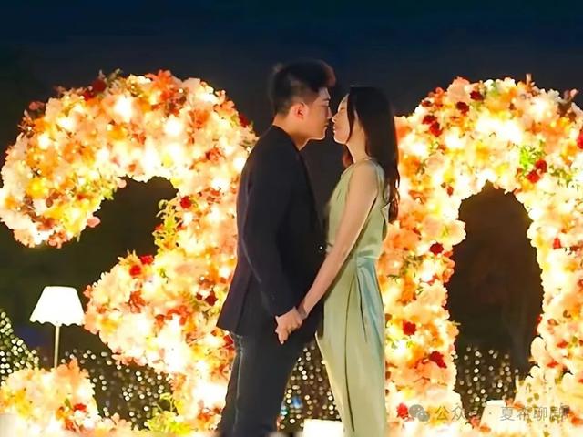 顾佳盛装出席30岁生日宴那天，5万块的绿色长裙，预示了婚姻残局