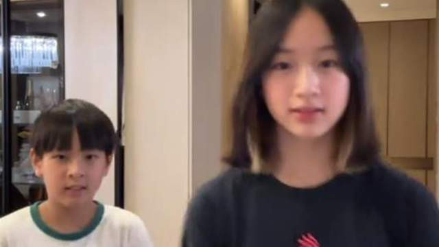 NeiNei晒姐弟日常，Max被姐姐血脉压制，跳舞手忙脚乱又憨又可爱