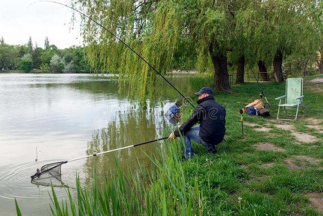 春季晴天鱼不开口怎么办?这种钓浅滩的方法事半功倍!