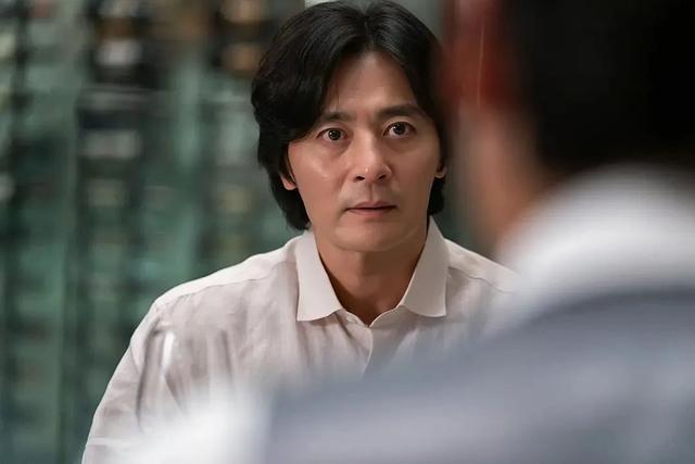 一上映就夺下票房冠军,又一部惊艳新片诞生!