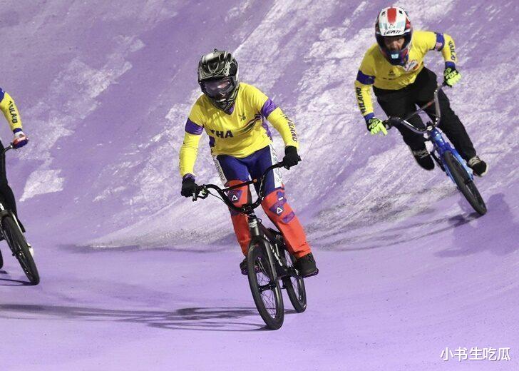 苏提达过46岁生日，被泰王独宠之后越来越漂亮，不输当年的西拉米