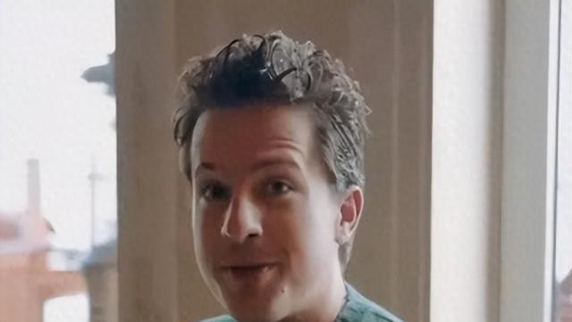 歌手2024|断眉奇袭《歌手2024》引发争议，节目组遭网友质疑