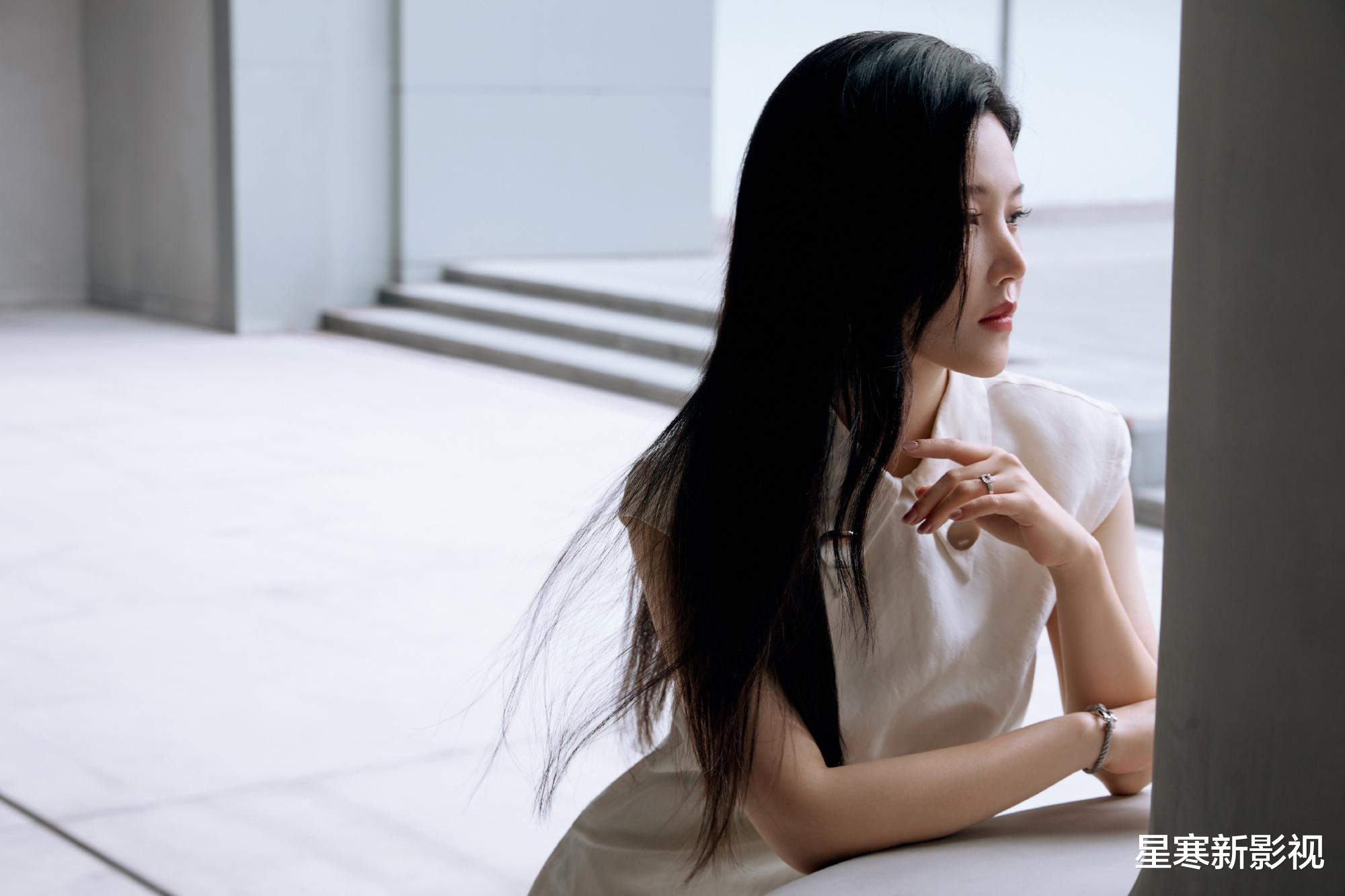 冯小刚新电影即将开拍,赵丽颖确定出演女主,3位女配都是实力派