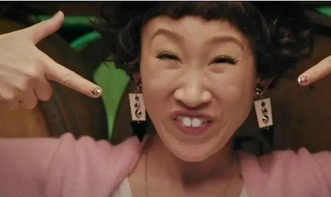 她是香港第一才女，为歌神写歌，却成了“最丑”影后？