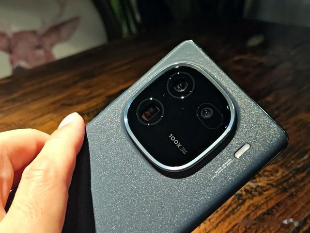 推薦三款至少97%好評(píng)率驍龍8 Gen3手機(jī)，價(jià)格已到最低，良心推薦