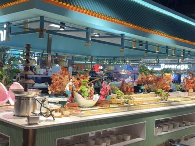 吃自助餐，尽量少吃的5类食物，老板：这人不是厨师，就是内行