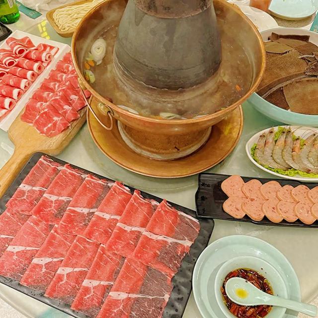 北京人气最高的10家羊肉火锅,都是老北京人的最爱,那叫一个地道