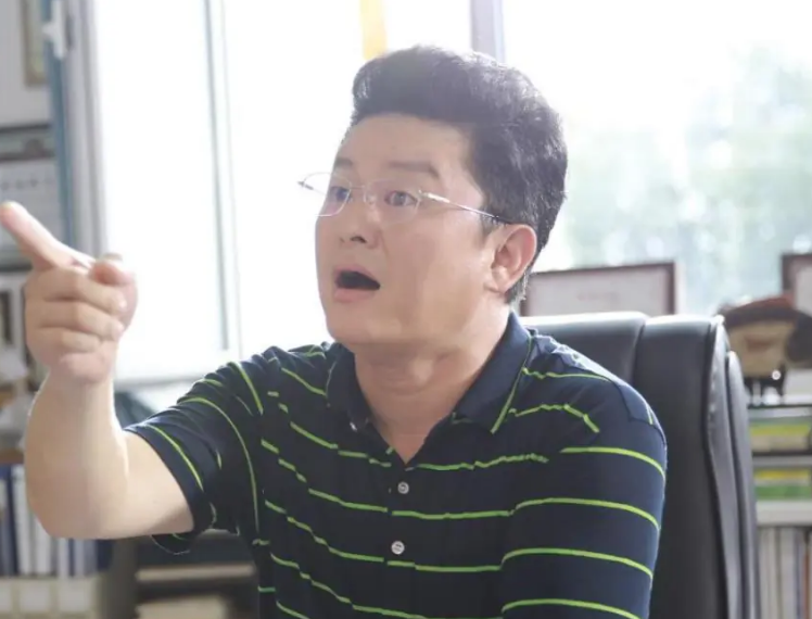 才播4集,拿下评分9.1,这是10月份第一部让我熬夜狂追的黑马剧