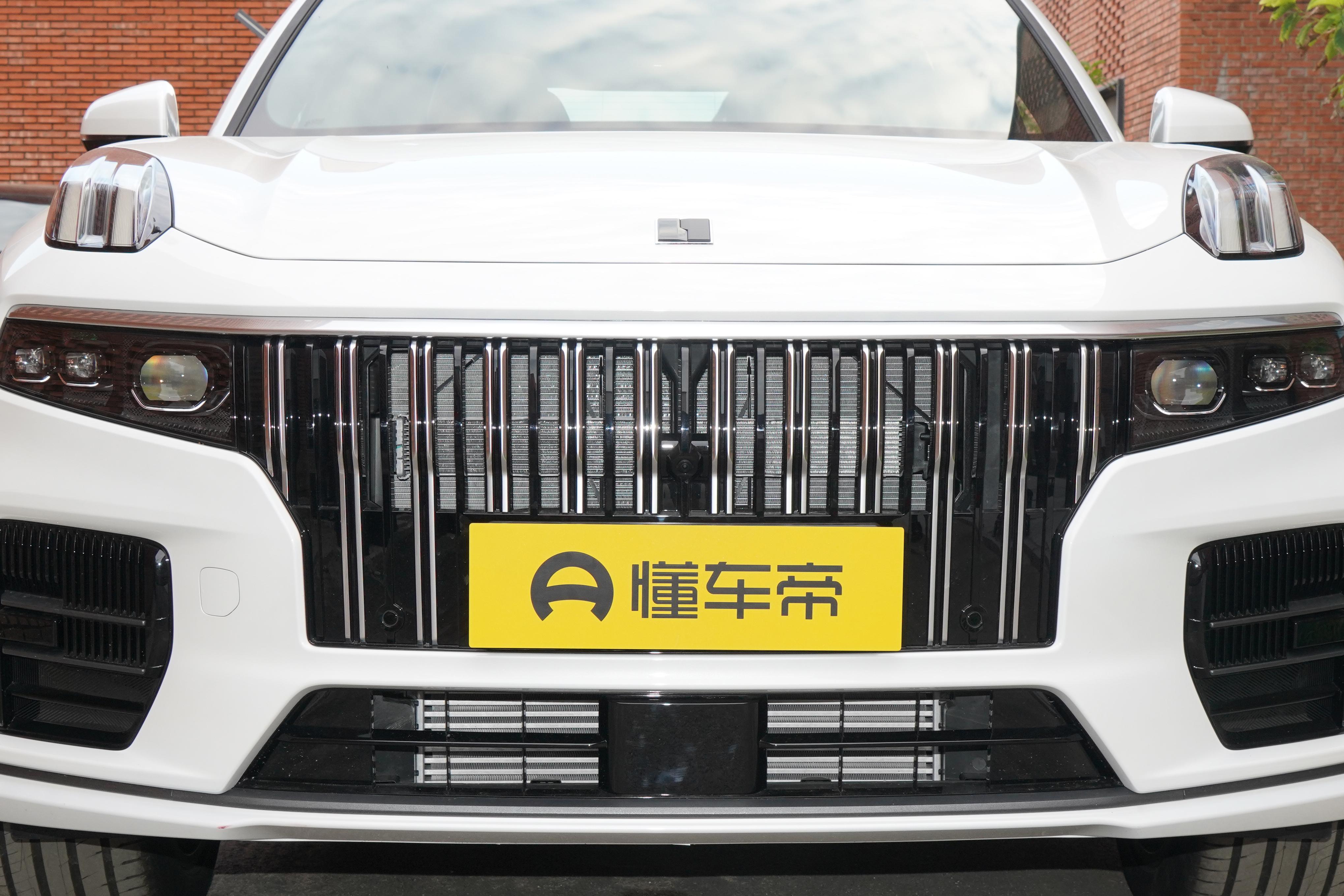 沃尔沃SPA架构，2.0T爆254马力，惠后22.78万起，对标汉兰达！