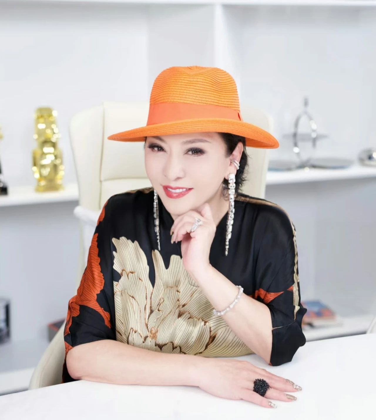 小爆料：杨幂身体出问题了？王一博资源、邓为团队、秦霄贤得意洋洋？