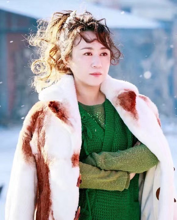 《在人间》首播将至,赵丽颖携手张一山,配角阵容强大,有爆款潜质