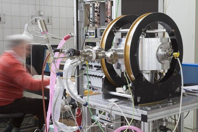 把中国光刻机变“废铁”?我国光刻机成功维修,或将改变世界格局