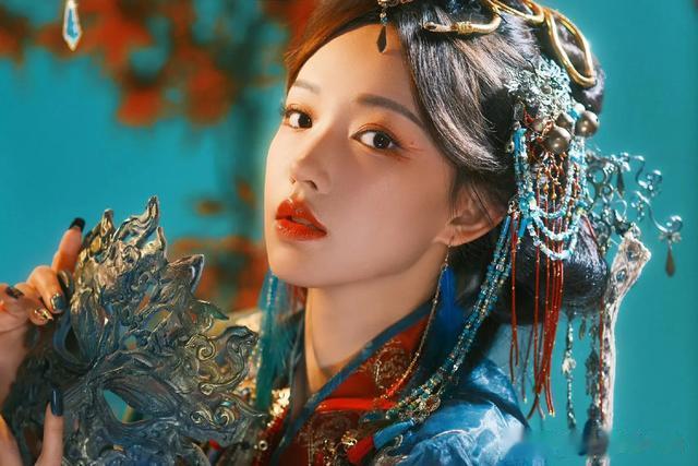 程潇乙巳年古风大片 ???