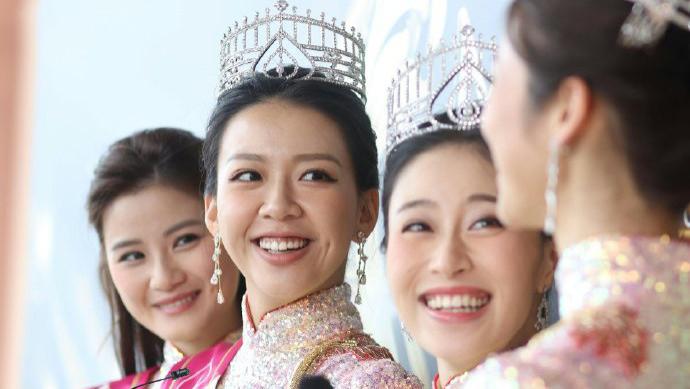 港姐选美再爆内幕？亚军卷入合照风波，冠军被指撞样TVB资深艺人