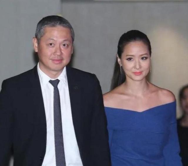 13岁时被富豪狂追了六年,长了一张旺夫脸,当初一晚狂赚了13亿