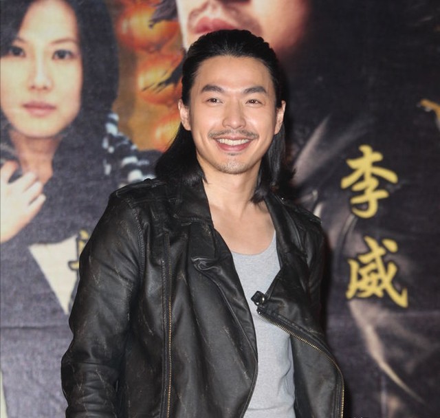 两次金钟奖得主李威卷入命案,已被传讯两次,家人直言平时没联络