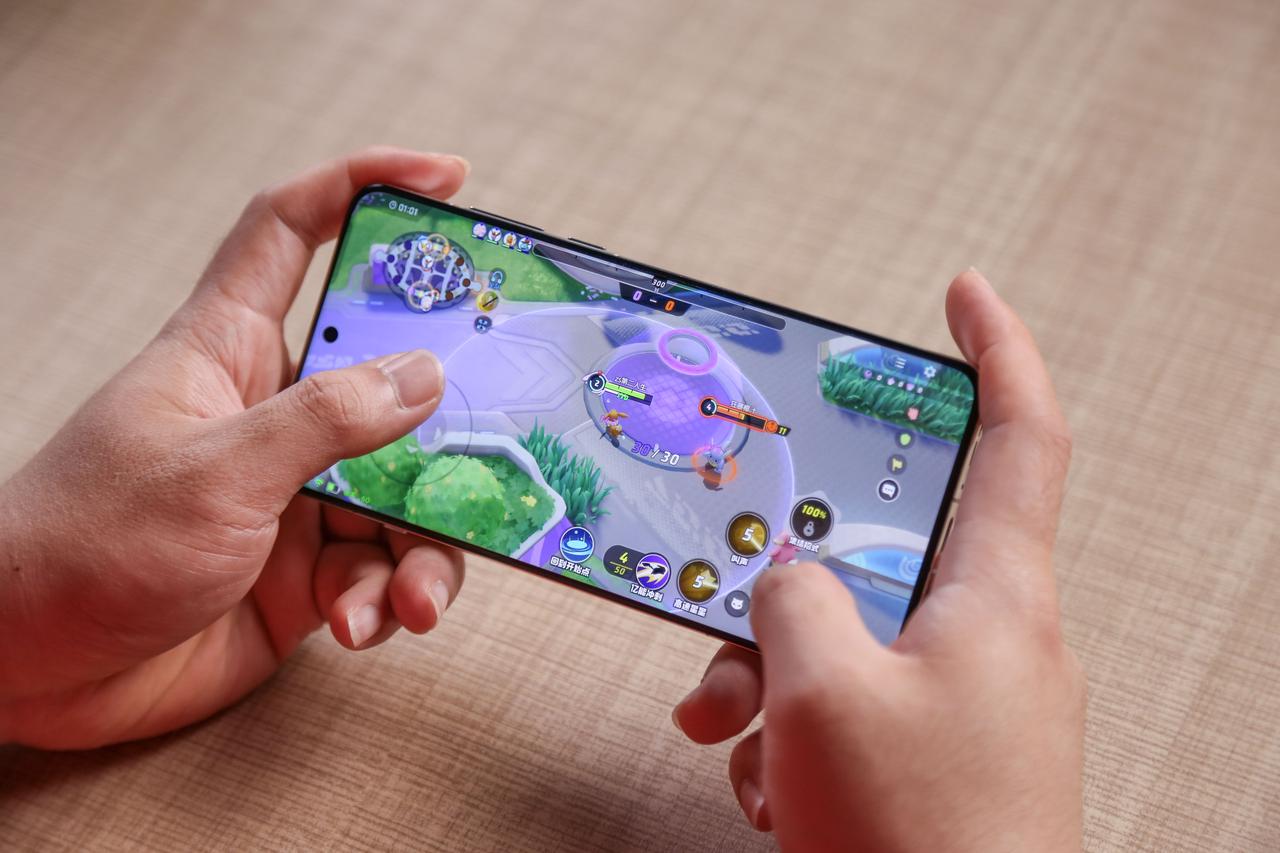 宝可梦大集合实测体验，一加 13玩的太舒服