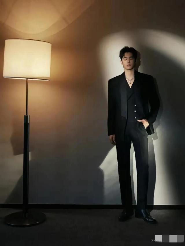 最帅男神重新洗牌,原生态帅哥登顶,李现第8林更新第6吴磊5肖战3