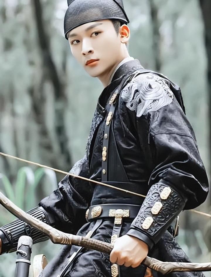 同是骑马,看丁禹兮与于适差别竟然这么大,活该他拿下骑射副主任