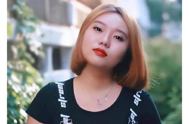 白百何疑似再怀孕，现身活动，孕味十足？网友直呼：这变化也太快