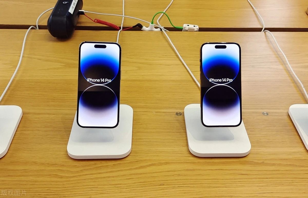 换手机别太随便，这三款用到2033年，收藏看看，说的不对请怼