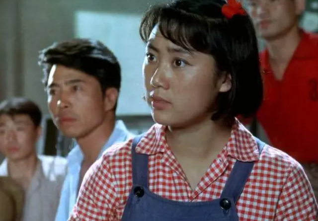 昔日八一厂厂花,被王心刚看好,却被刘晓庆抢风头,今68岁美如花