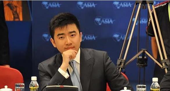 “央视败类”芮成钢,吃了六年牢饭,如今混得风生水起,身价过亿