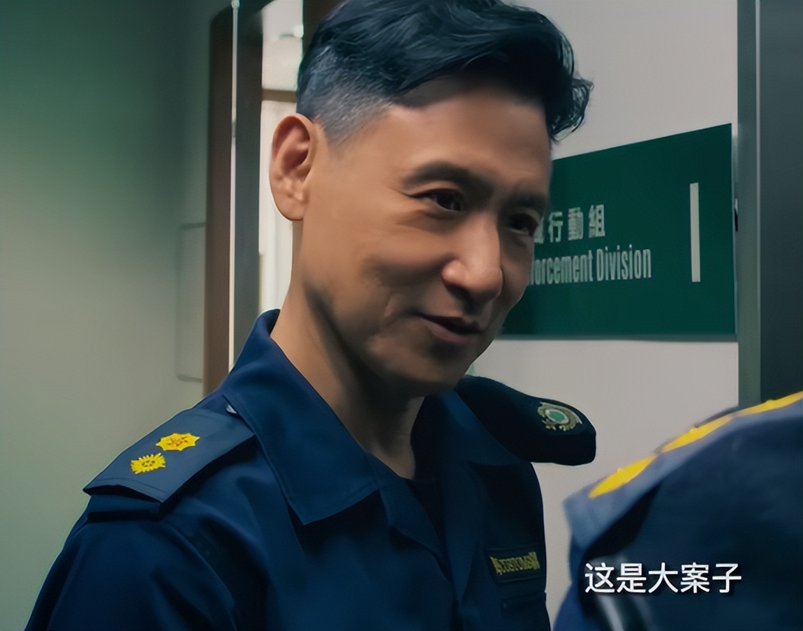 《海关战线》票房井喷,却被1万多人打差评,终于理解吴京这段话