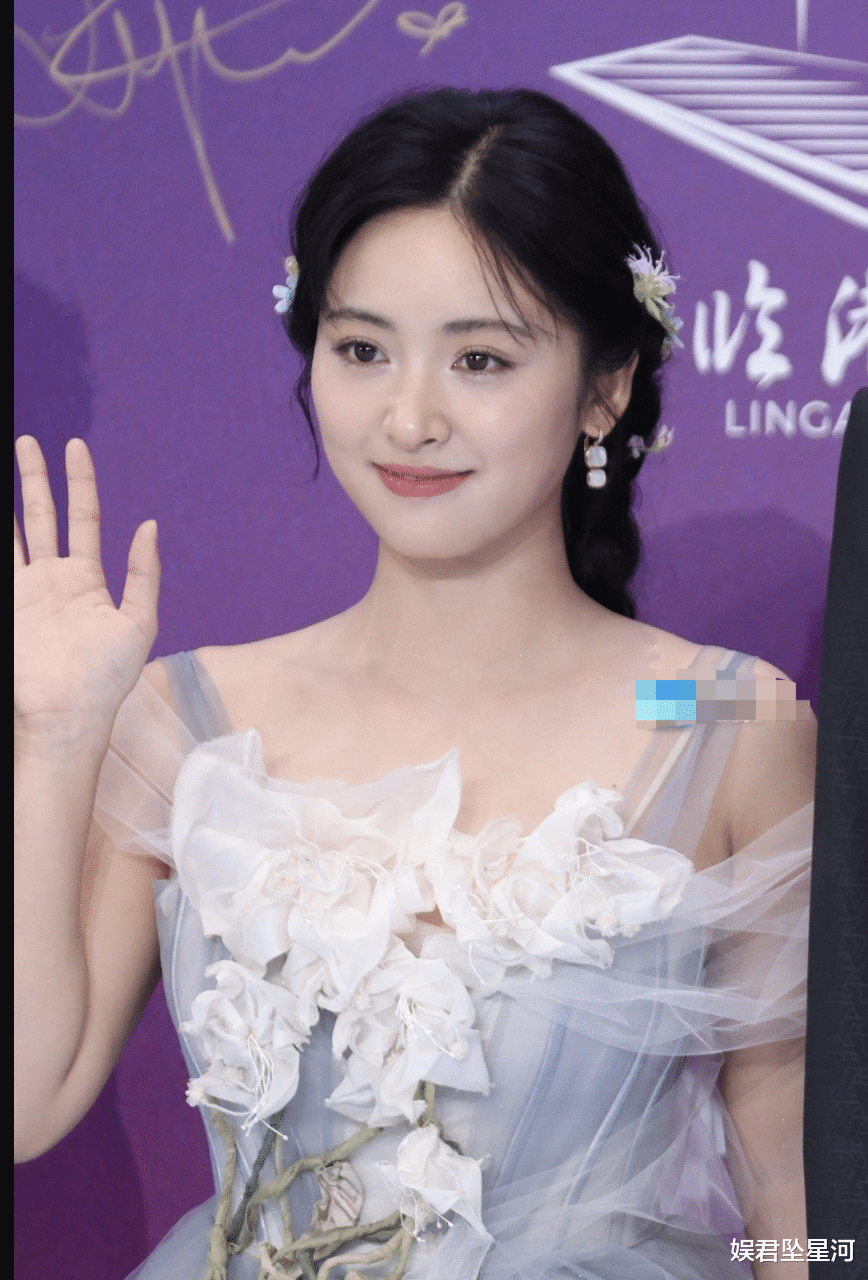 白玉兰这一夜,刘亦菲又胖了,万茜长发美翻了,林一、沈月就像新郎和新娘