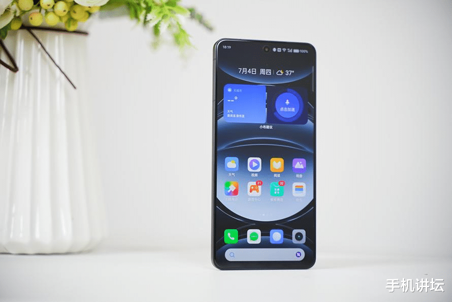 好用又便宜的手机推荐,这三款真我手机可以优先考虑,配置高屏幕好