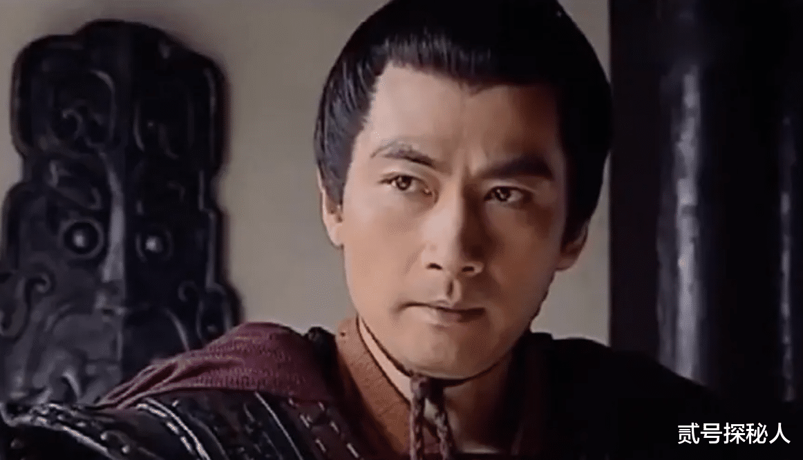 他在圈中不温不火36年,妻子却凭一首歌爆红35年,今成春晚常客