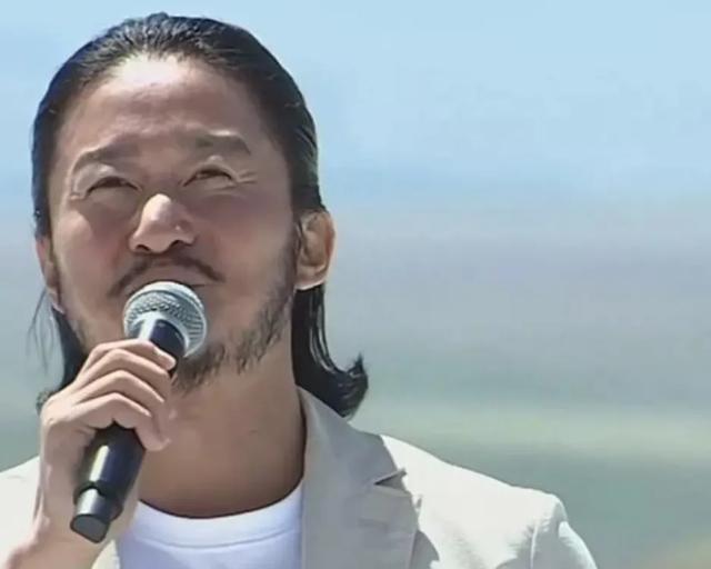 这些男明星最近受啥刺激了?个个丑得千奇百怪,一个比一个辣眼