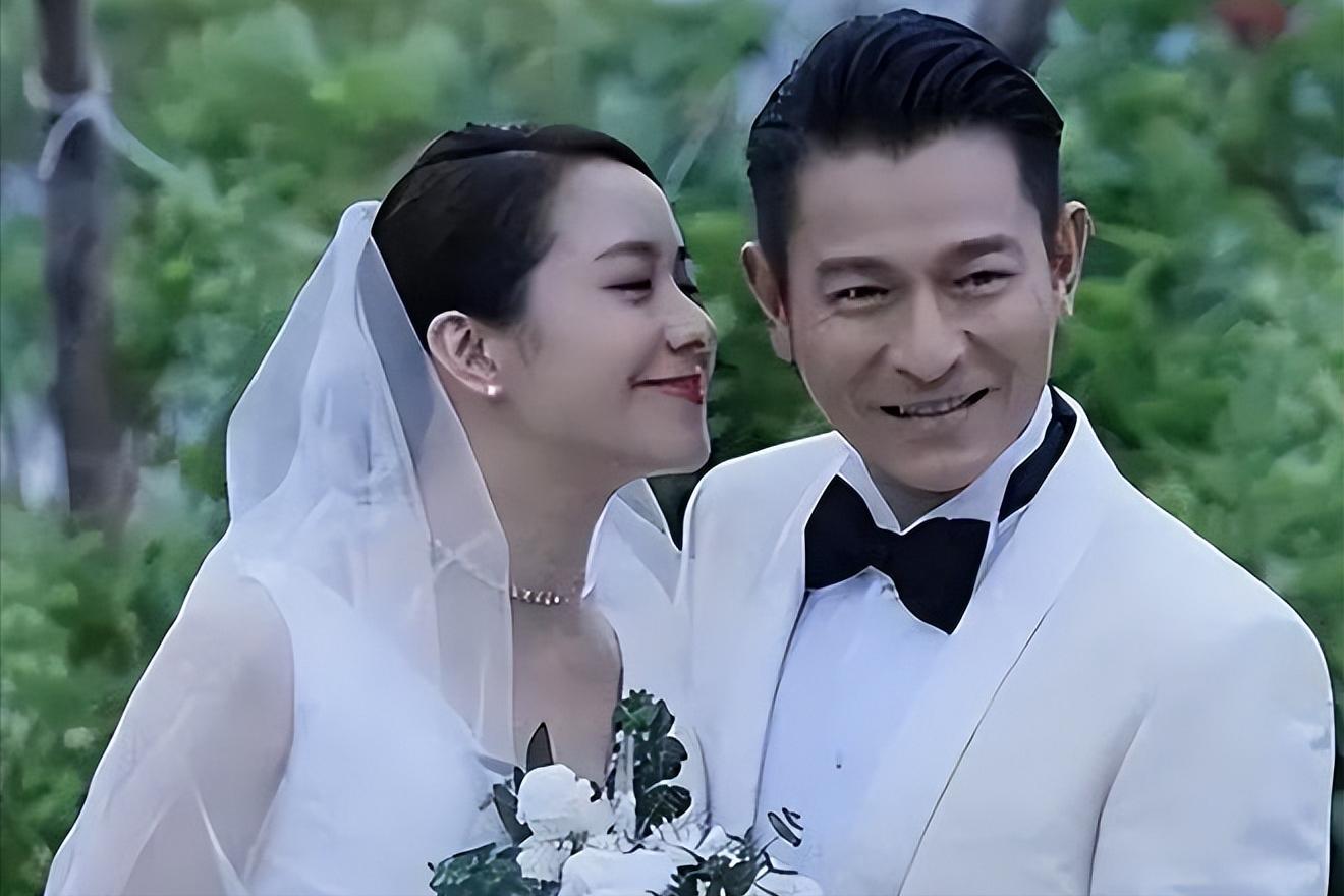 刘德华与小姨子合照曝光,揭秘上流社会奢侈生活