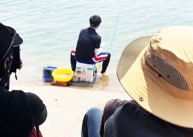 邓刚野钓“翻车”，遭群嘲！老钓友：没必要抓着一点使劲黑