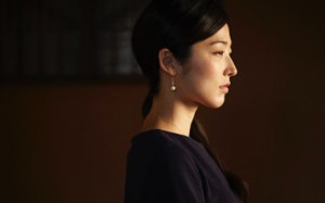 我能看到别人的记忆，为了发挥我的能力，我入职了一家能操控顾客生死的便利店……