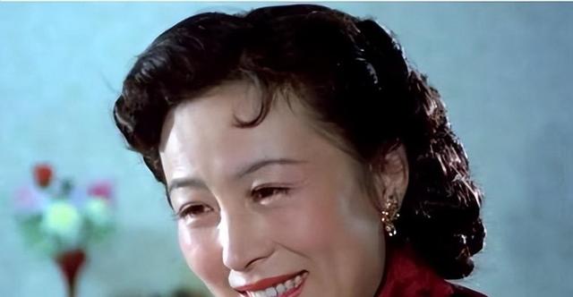 20年前,母亲惊艳了中国影坛,20年后,女儿成为了“全球最美”