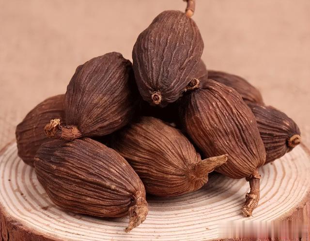 不管卤牛肉什么部位,只要加入这4样,牛肉香味扑鼻,越嚼越香