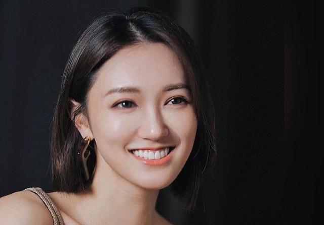 三亿驸马袁伟豪:入赘豪门被嘲到抑郁,宝宝百日宴愁眉苦脸