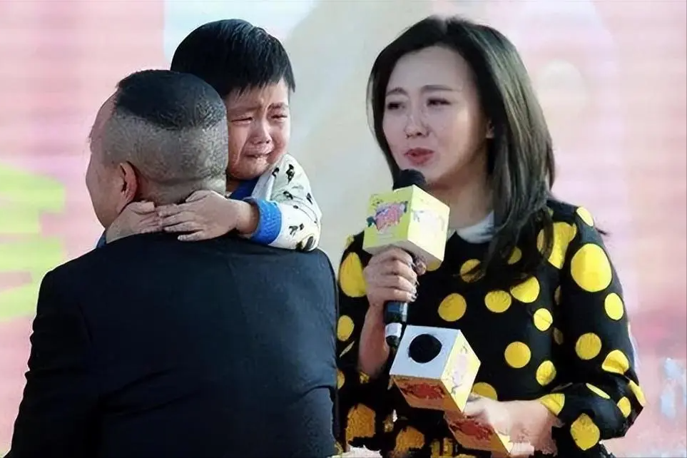 潘长江女儿潘阳现状:嫁10亿富豪,婚后10年,带儿子分居住在娘家