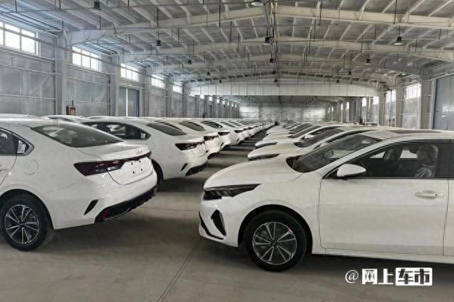 起亚主力车12月大降价，最高8.8万！最便宜的才卖4万多